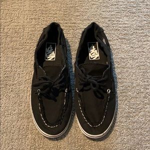 vans boat shoes black
